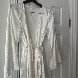 White Jacquard Kimono Dress